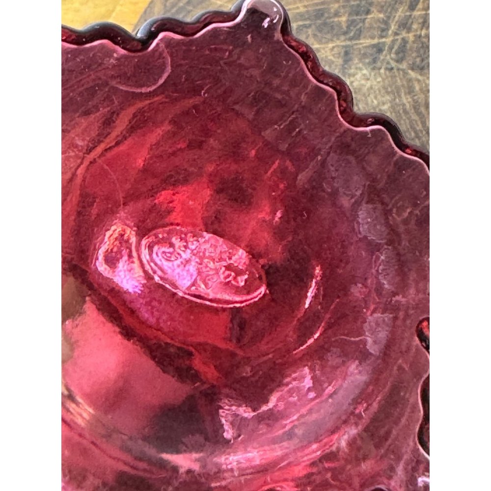 Fenton Cranberry Hexagon Ribbed Vase With Crimped Ruffled Rim 5"H - Picture 6 of 8